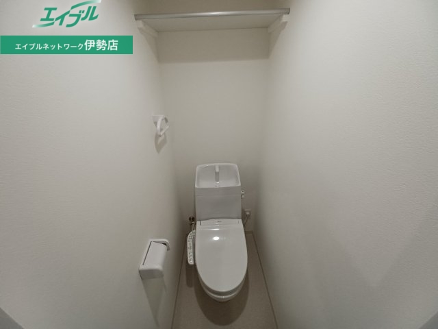 トイレ　同型タイプの画像です