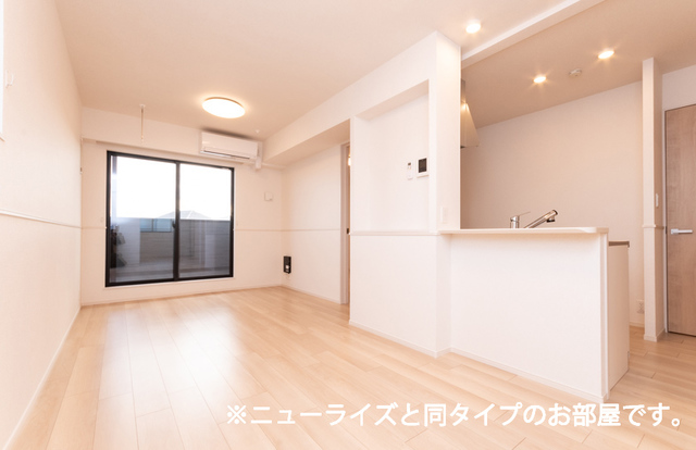 居室・リビング　図面と現状に相違がある場合には現状を優先