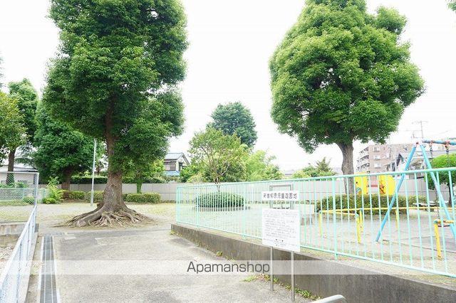 公園　新曽柳原児童遊園地（公園）まで214m