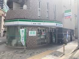 コンビニ　ファミリーマート恵比寿一丁目東店（コンビニ）まで63m