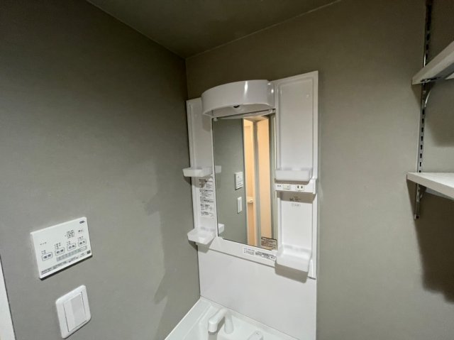 洗面設備　シャルムII
