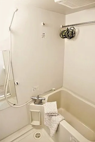 バス・シャワールーム　※別部屋の参考写真です。
