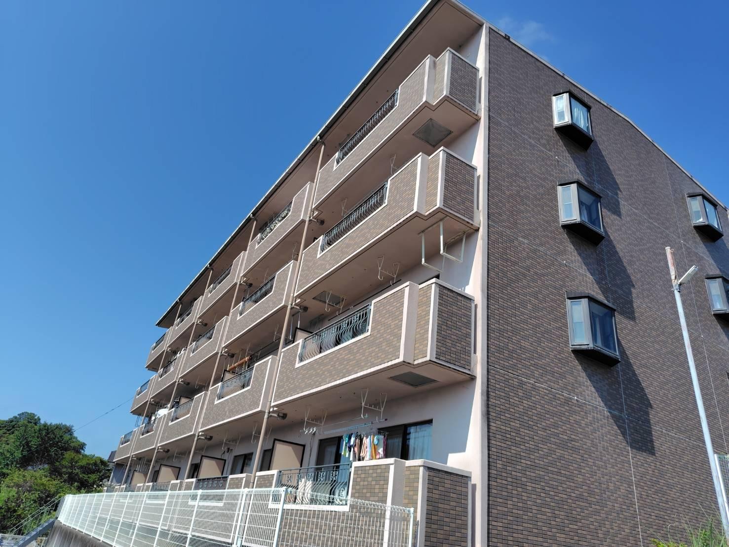 建物外観　南側外観
