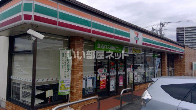コンビニ　セブンイレブン甲府相生店（コンビニ）まで604m