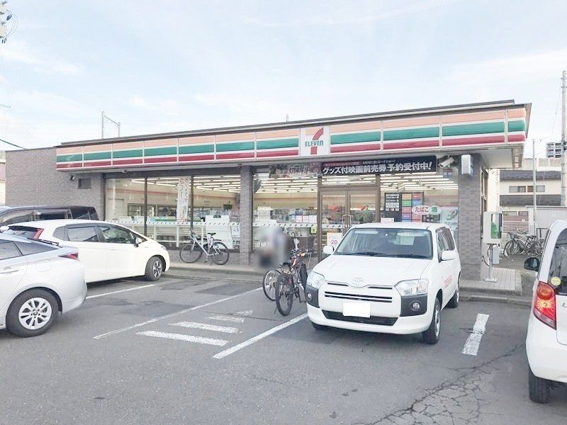 コンビニ　セブンイレブン仙台小田原八丁目店（コンビニ）まで210m