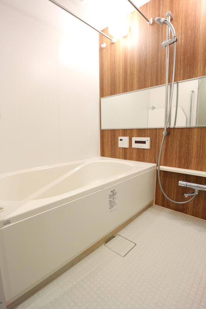 バス・シャワールーム　※他部屋参考写真