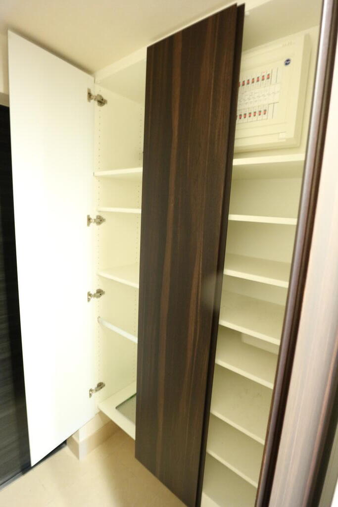 玄関　※他部屋参考写真
