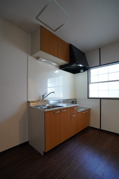 キッチン　同じ建物の別なお部屋