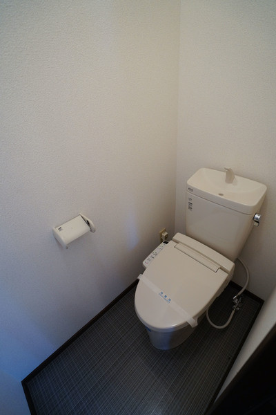 トイレ　同じ建物の別なお部屋