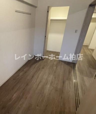 その他部屋・スペース　使い勝手のいい寝室です