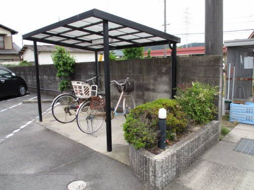 駐車場　駐輪場