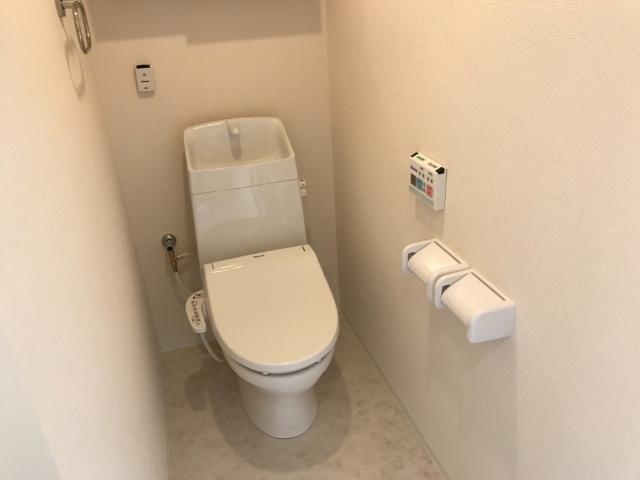 トイレ　シャワー付トイレ
