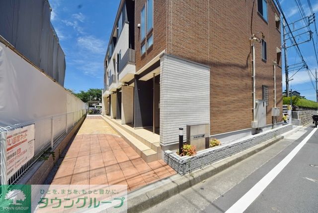エントランス　★お部屋探しはタウンハウジング稲田堤店まで★