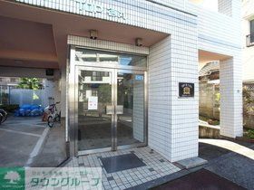 エントランス　宅配BOX
