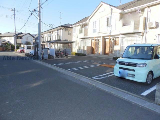 駐車場　駐車場