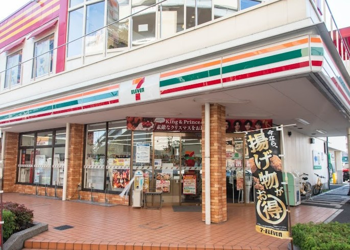 コンビニ　セブンイレブン 江東枝川2丁目店（コンビニ）まで165m