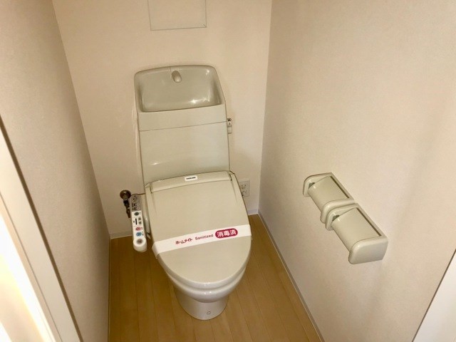 トイレ　お問い合わせは048-772-8202