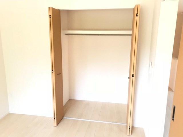 収納　お問い合わせは048-772-8202