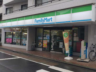 コンビニ　ファミリーマート 品川中延六丁目店（コンビニ）まで390m