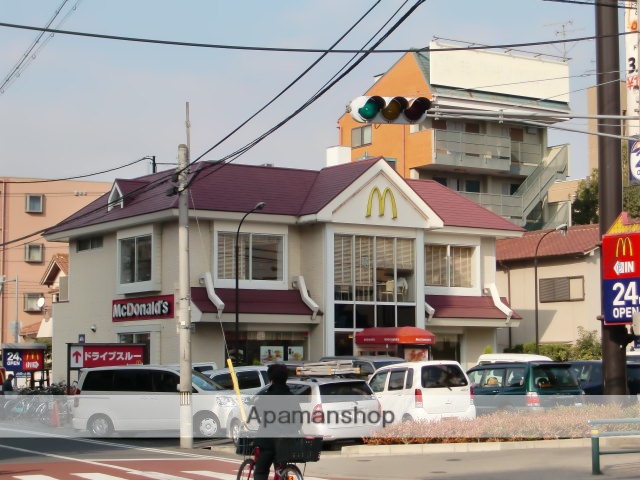 飲食店　マクドナルド豊新店（飲食店）まで352m