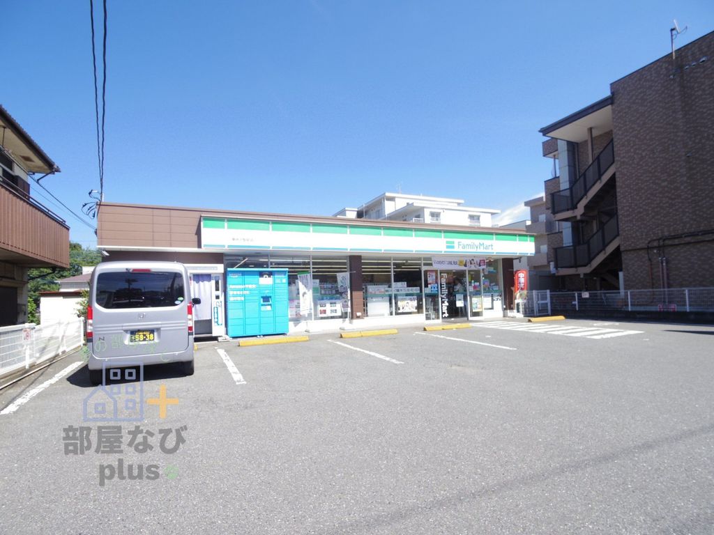 コンビニ　ファミリーマート東所沢駅前店（コンビニ）まで800m