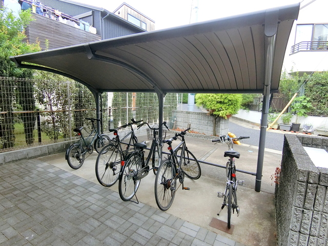 その他共有部分　★屋根付き駐輪場★