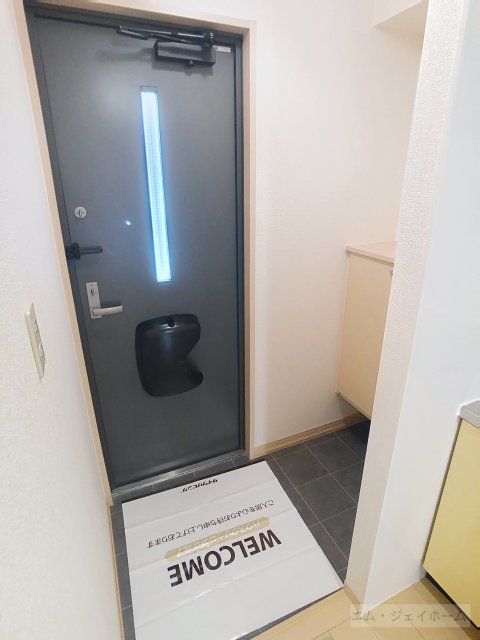 メゾンリヴェールの玄関写真