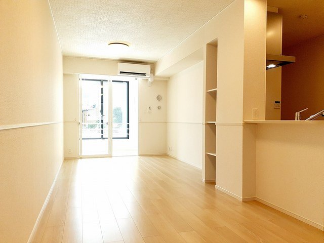 居室・リビング　使いやすい居間です