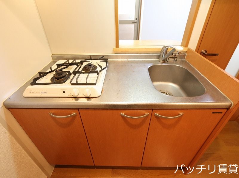キッチン　画像は別号室イメージの為、現況を優先いたします。