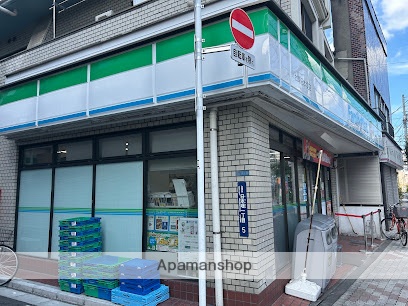 コンビニ　ファミリーマート 台東日本堤店（コンビニ）まで285m