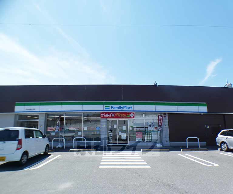 コンビニ　ファミリーマート伏見向島本丸店（コンビニ）まで537m