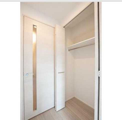 収納　写真は同タイプ住戸です。