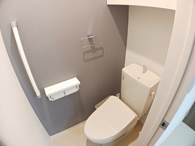 トイレ　コンパクトで使いやすいトイレです