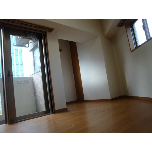 その他部屋・スペース　床フローリング