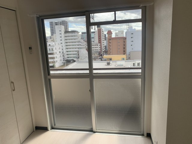 居室・リビング　広々とした洋室です