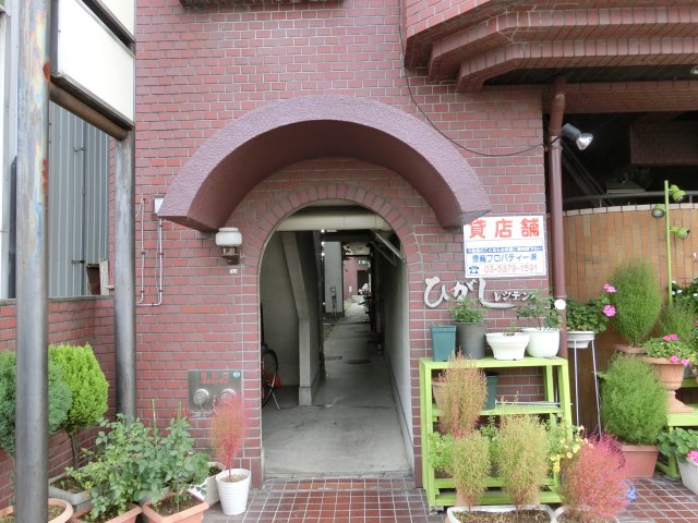 エントランス　清潔なエントランスです