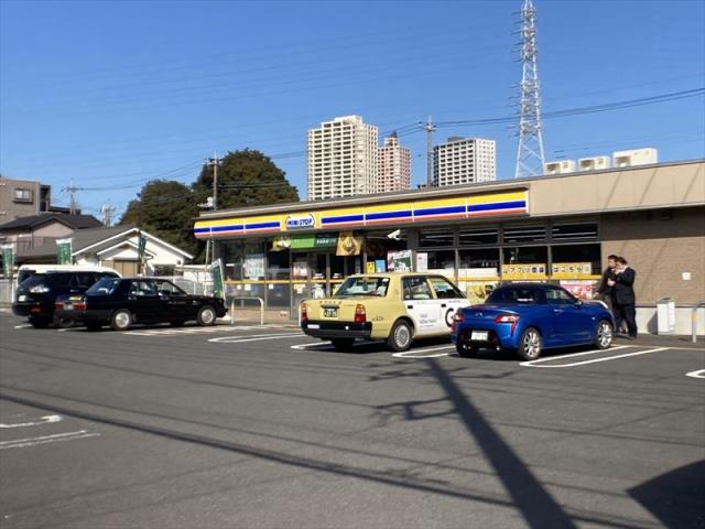 コンビニ　ミニストップ相模原橋本１丁目店（コンビニ）まで742m
