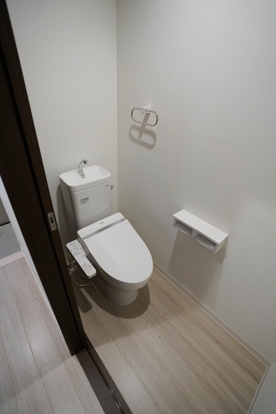 トイレ　同じ建物の別なお部屋