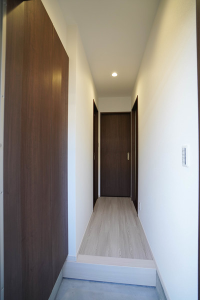 玄関　同じ建物の別なお部屋