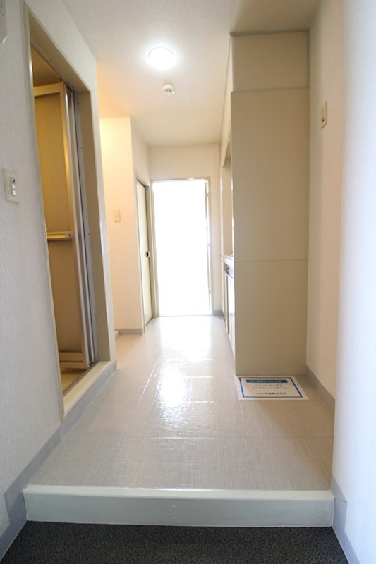 玄関　別部屋参考画像