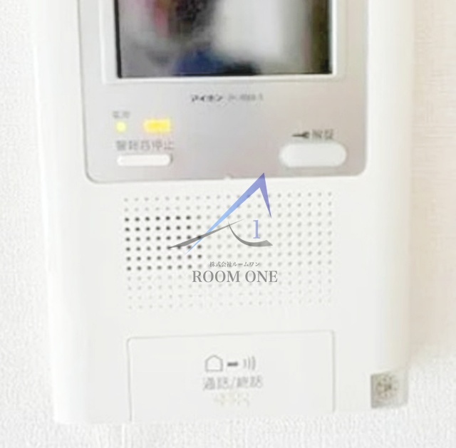 セキュリティ　モニター付きインターホンです。
