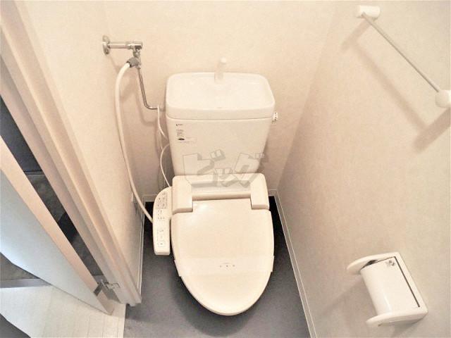 トイレ　ウォシュレット付き☆