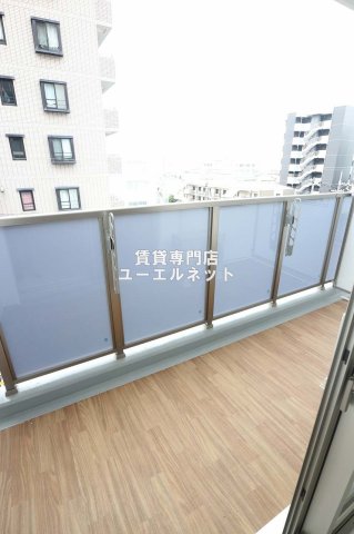バルコニー　バルコニー付きで採光＆風通し良好！