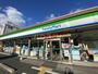 コンビニ　ファミリーマート 浦和本太店（コンビニ）まで895m