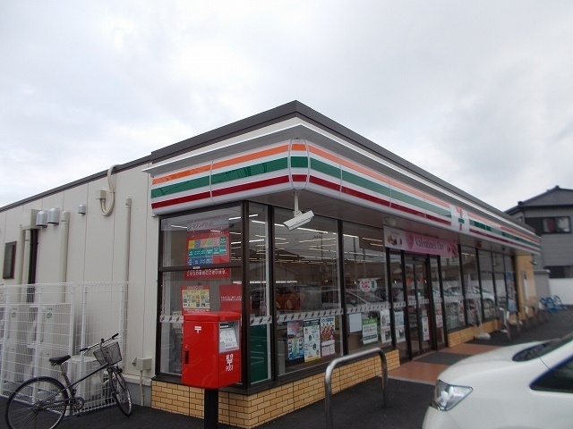 コンビニ　セブンイレブン富士市四ツ家店（コンビニ）まで419m