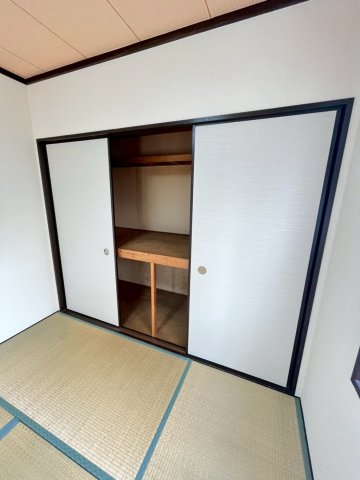 収納　同物件、別号室の写真です。