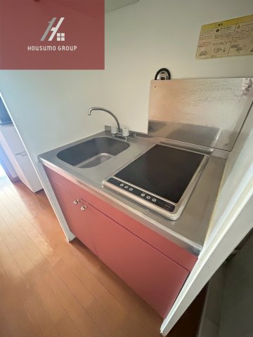 キッチン　コンパクトなキッチンで掃除もラクラク