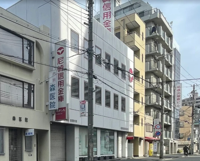 銀行　尼崎信用金庫出屋敷支店（銀行）まで389m