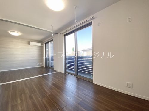 その他部屋・スペース　雨天時にもお洗濯ができる室内物干し付き☆