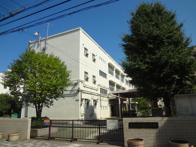 小学校　横浜市立戸塚小学校（小学校）まで390m